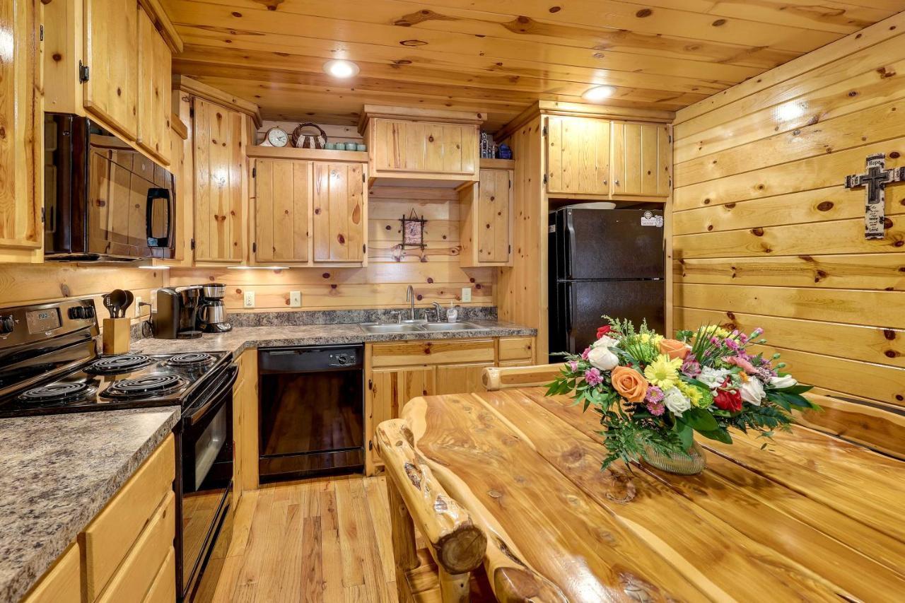Broken Bow Rental Cabin With Hot Tub And Bar Exterior foto